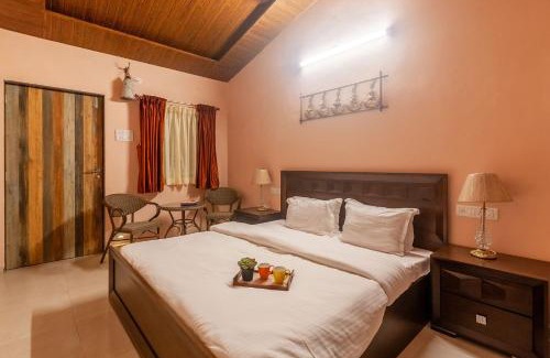 Kune N.m. Villa | La Palm by StayVista - Mountain-view villa, boasting a spacious pool, Gym, Indoor games, Basketball court & A lush lawn with a gazebo