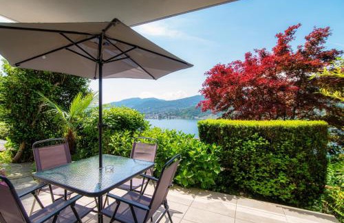 Montagnola Apartment | La Palma 3 by Quokka 360 - studio with terrace and lake view