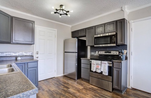 Lubbock House | La Palma Guesthouse - Near Texas Tech