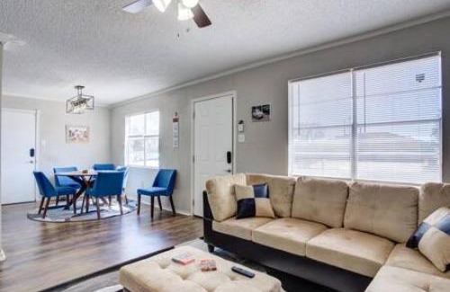 Lubbock House | La Palma Lodge Near Texas Tech and Top Restaurants