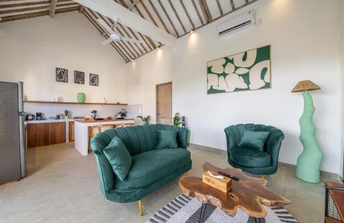 Umalas Villa | La Palma - Sleek, Stylish & Spacious - Brand New 2-Bedroom Villa with Large Pool in Canggu!