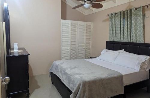 St. Ann's Bay Ski Chalet | La Palmera