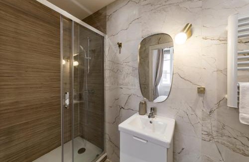 Republique - Tolstoi Apartment | La palmeraie AIL