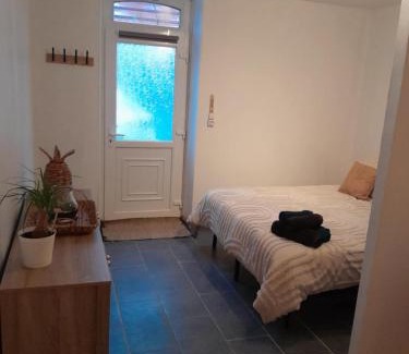 Dun-le-Palestel Apartment | La paloma