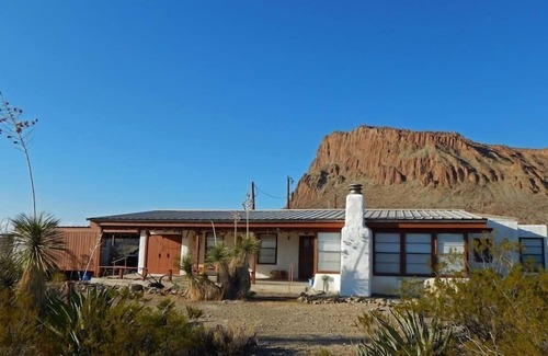 Terlingua House | La Paloma Triste: Classic Adobe Near Big Bend NP