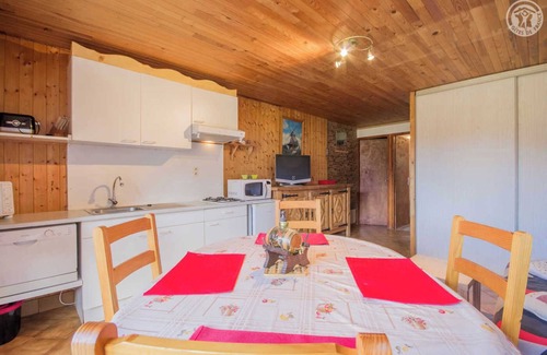 Albiez-Montrond House | LA PAQUERETTE - ALBIEZ MONTROND