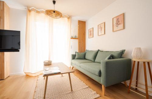 Sainte-Gemmes-sur-Loire Apartment | La Parenthèse Gemmoise avec jacuzzi privatif