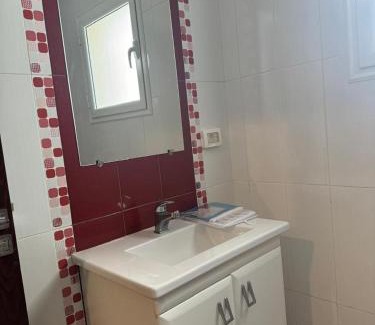 Sfax Apartment | La patine des portes