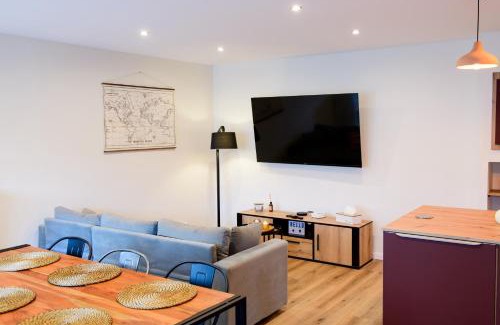 Saint-Etienne Apartment | La Pause Exquise T3 by PRIMO C0NCIERGERIE