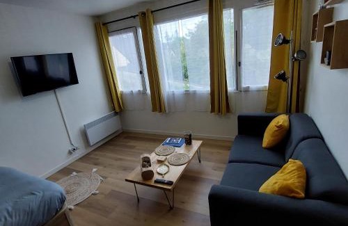 Valognes Apartment | La Pause Valognaise "Parking privé"