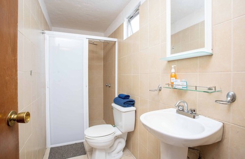 Lafayette Hotel | La Paz & Love Hostel