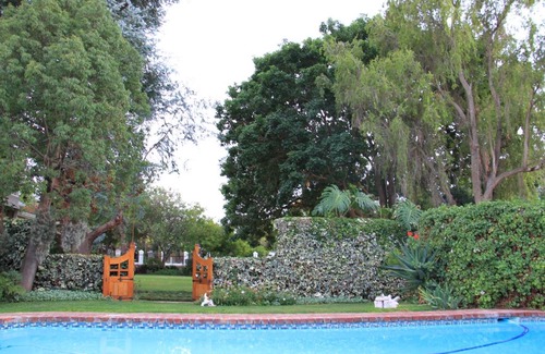 Oudtshoorn House | La Pension Guest House