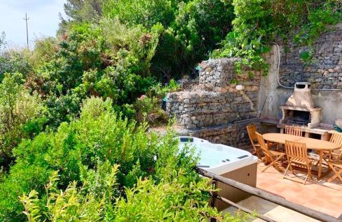 Eden Rock Apartment | LA PERLA DELL EDEN by KlabHouse