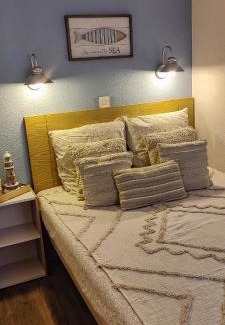 Arzon Apartment | La Perle de l'Océan, à deux pas de la mer sans route à traverser, parking privé, piscine