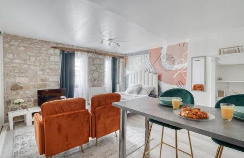 Centre-Ville Apartment | La Perle de Pontoise - studio proche Paris JO Paris 2024
