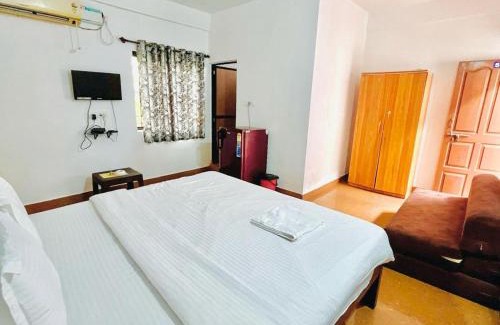 Baga House | La Pescador Home Stay, Baga