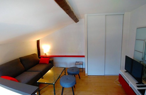 Vouvray House | La Pétillante, small whole house for rent in Vouvray