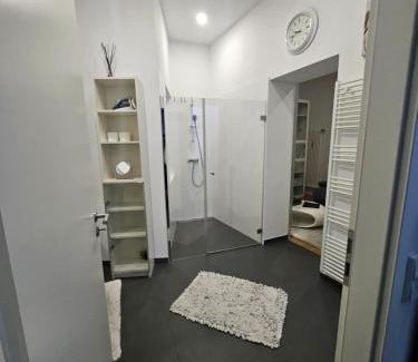 Altstadt-Nord House | La Petite Blanche