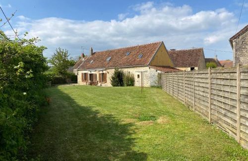 Lainsecq House | La Petite Breuille