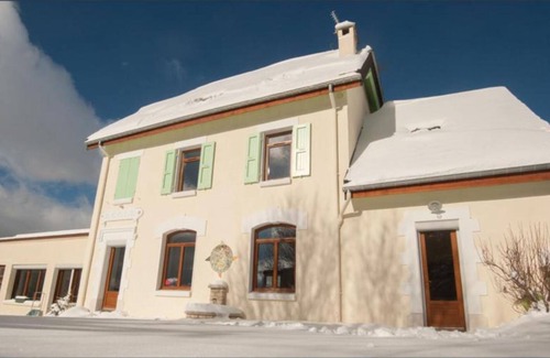 Lans-en-Vercors Apartment | La petite ecole - gite de la récré