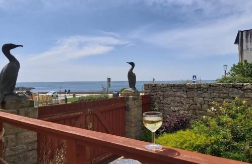 Arzon Apartment | La petite Escarpolette