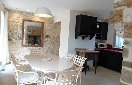 Denneville House | La Petite Ferme Du Cotentin in a village 5 minutes from the sea.