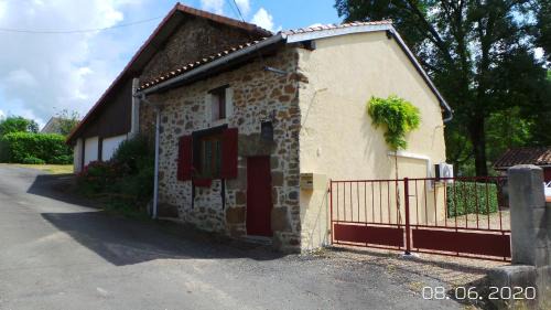 Ecuras House | la petite fontaine