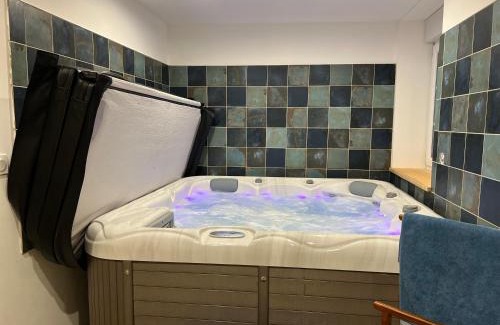 Fresnes Bed & Breakfast | La Petite Gendronnière