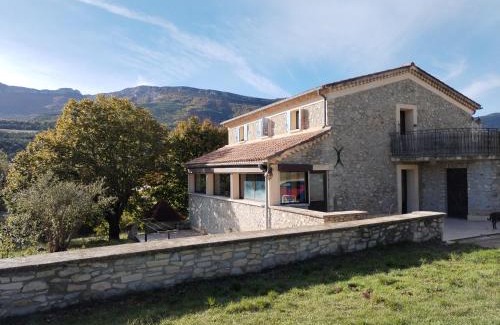 Serres House | La petite Ginette