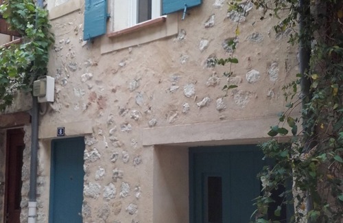 Buis-les-Baronnies House | La Petite Maison Bleue Cœur du Village de Buis-les-baronnies 4 Personnes