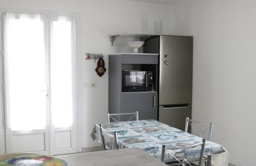 La Cotiniere House | La petite maison a Mamy La Cotiniere