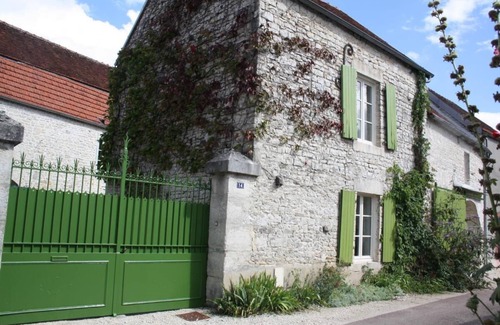 Landreville House | La Petite Maison D'été