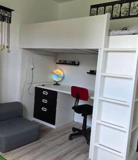 Bierville Apartment | La petite maison dans la prairie