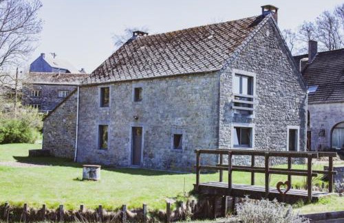 Hamois House | La petite maison du moulin de Scoville.