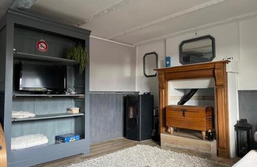 Mur-de-Bretagne House | La Petite Maison, idéal pour velo,pied,peche,relax