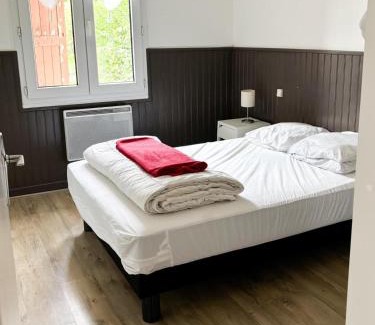 Murat-le-Quaire House | La Petite Maison