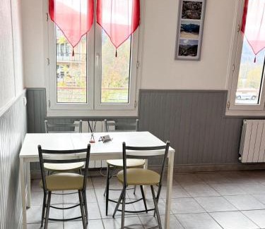 Murat-le-Quaire House | La Petite Maison