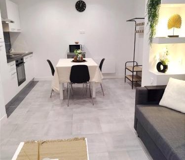 Therdonne House | La petite maison