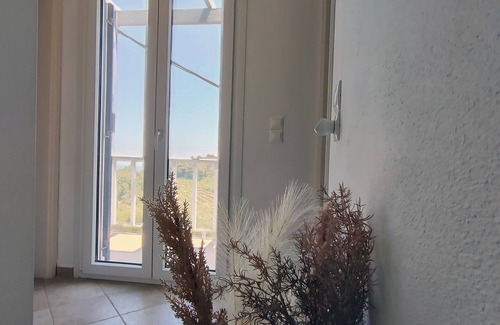 Samos House | La Petite Maison