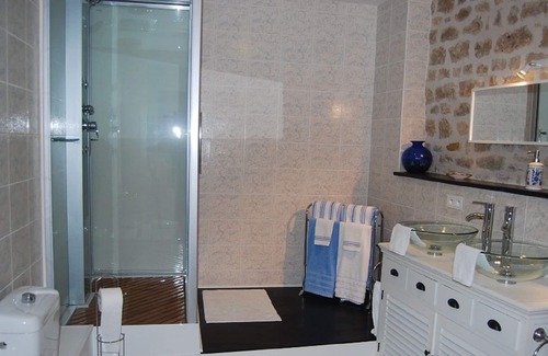 La Courade Cottage | La Petite Maison Sleeps 3 (1 double bedroom + sofa bed in lounge)