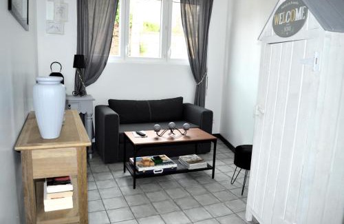 Luc-sur-Mer House | La petite Marie-B, terrasse, plages à 250m