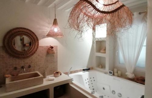 Tourtour House | La Petite perle, balnéo en supplément, le Clos des Perles