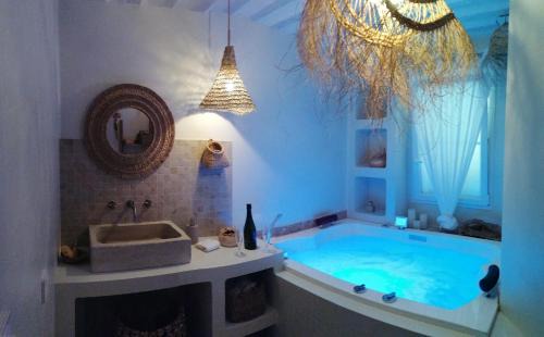 Tourtour House | La Petite perle, balnéo en supplément, le Clos des Perles