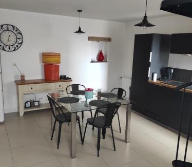 Bretteville House | La Petite Roupie