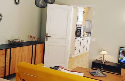 Saint-Andre-dAllas House | La Petite Salamandre, Gîte Climatisé, 3 Pour 1 à 5 Personnes Proche de Sarlat