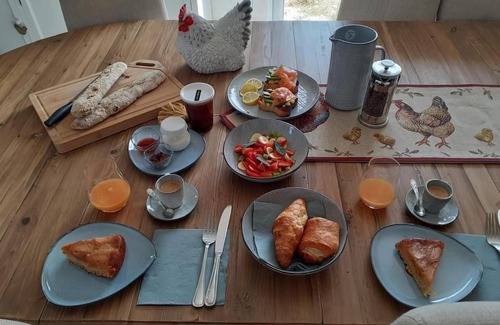 Chitenay House | La Petite Salamandre