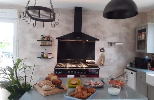 Chitenay House | La Petite Salamandre