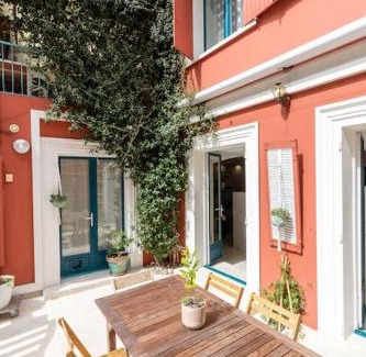 Les Chutes Lavie House | La petite Toscane de Marseille