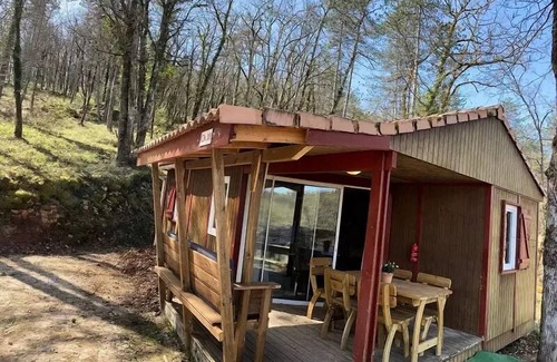 Daglan Ski Chalet | La Peyrugue Campsite * - Chalet RÊVE +: air conditioning - dishwasher - 2 bedrooms - 2 Chilean deckchairs - Covered terrace for 5 people