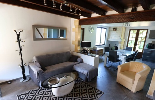 Daglan House | La Peyrugue - old stone farmhouse, completely refurbished